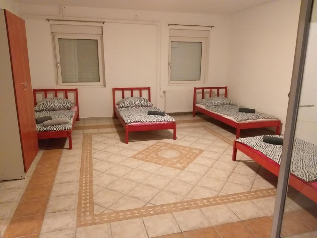 אפרטהוטל קסזטלי Azure House מראה חיצוני תמונה