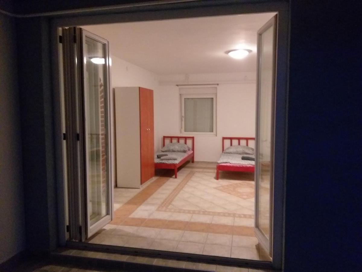 אפרטהוטל קסזטלי Azure House מראה חיצוני תמונה