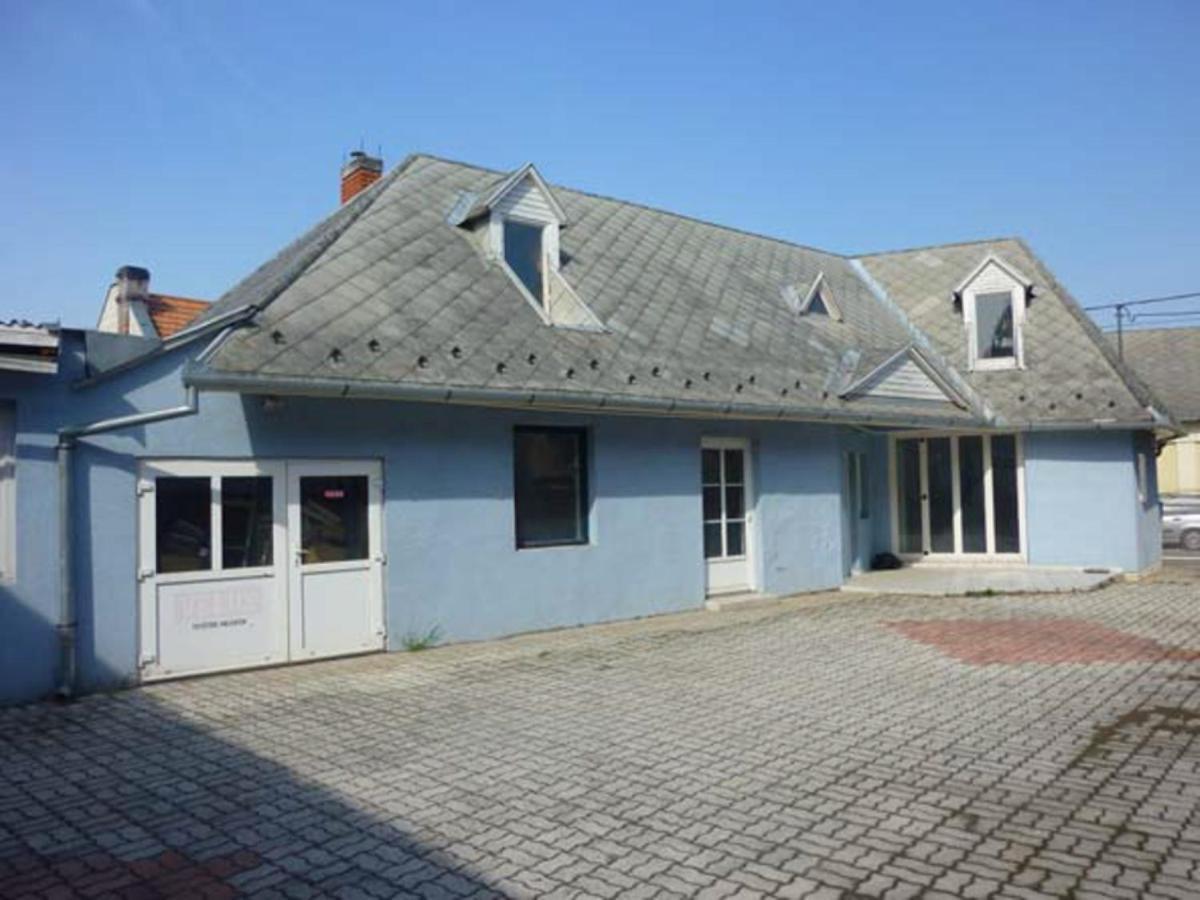 אפרטהוטל קסזטלי Azure House מראה חיצוני תמונה