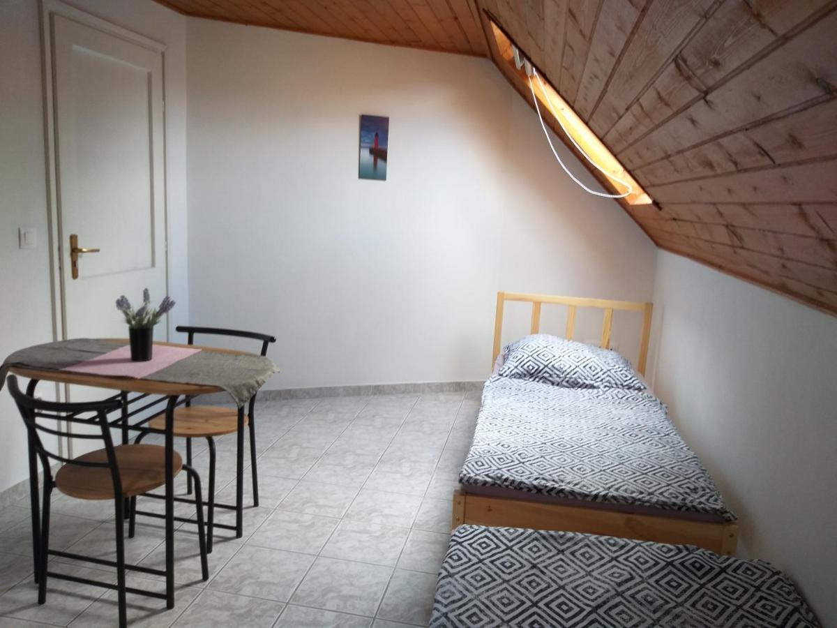 אפרטהוטל קסזטלי Azure House מראה חיצוני תמונה