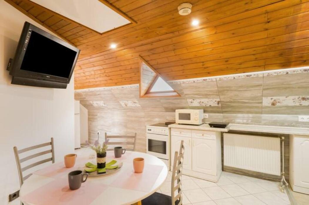 אפרטהוטל קסזטלי Azure House מראה חיצוני תמונה