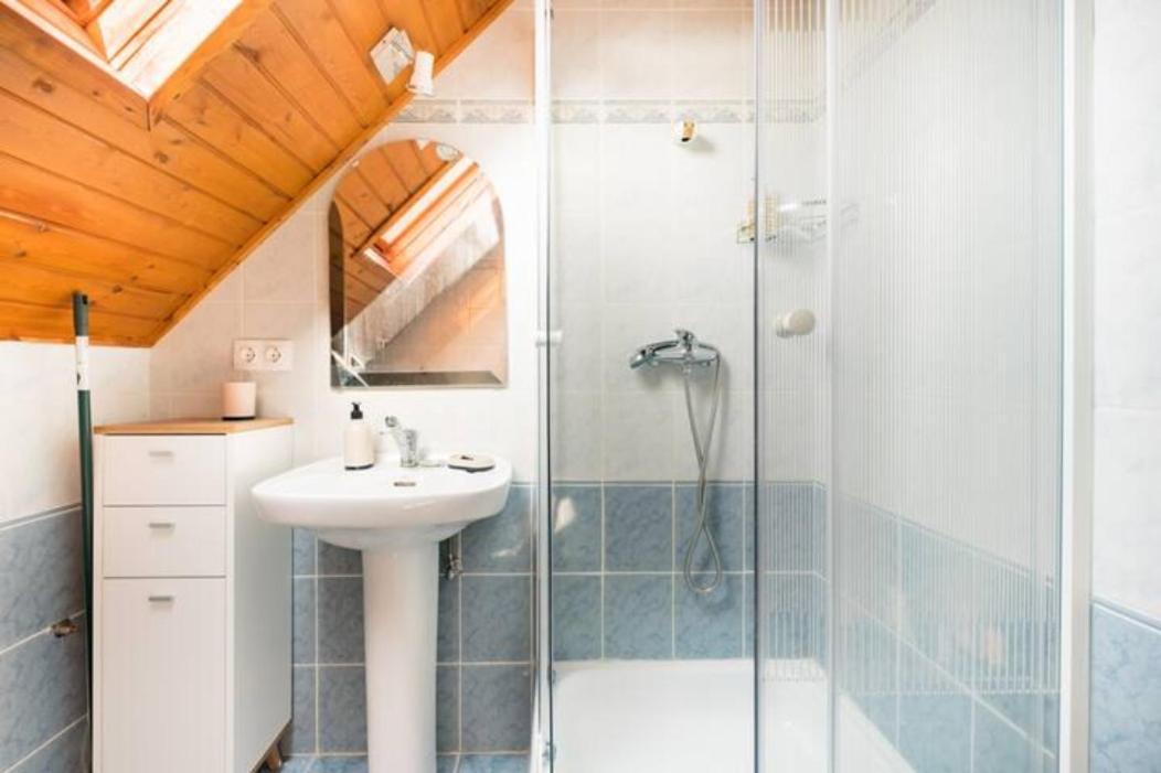 אפרטהוטל קסזטלי Azure House מראה חיצוני תמונה